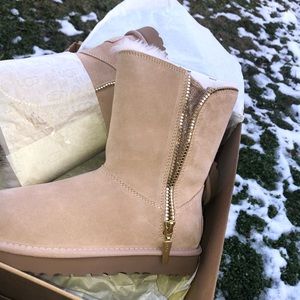 BRAND NEW Marice UGG